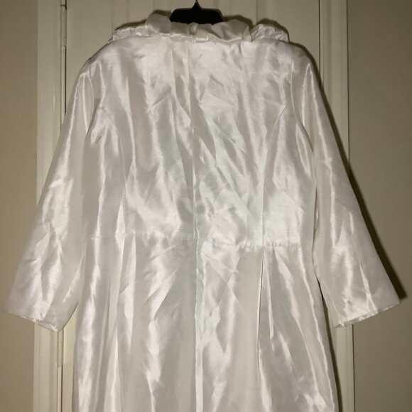 Studio B Womens Satin White Oversized Beautiful Jacket - Picture 4 of 9